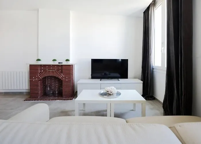 La Ciotat - Magnifique Appartement Climatise Sur Le Port